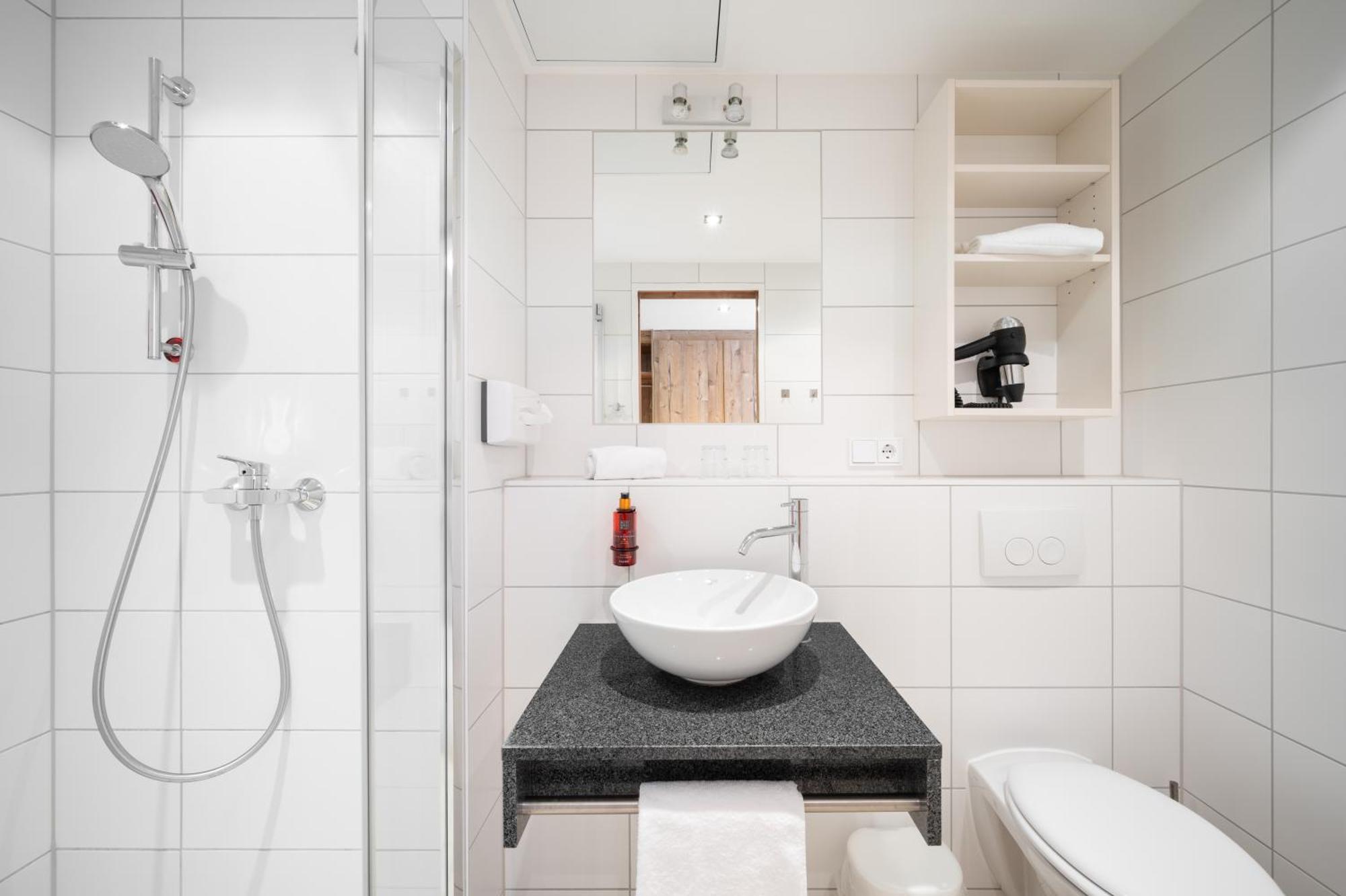 Snooze Apartments Holzkirchen  Dış mekan fotoğraf